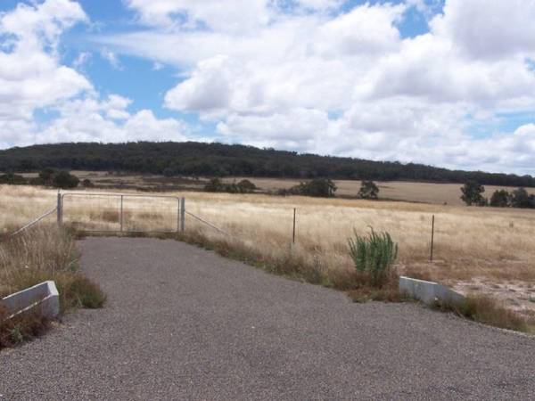 5 ACRES (2 HECTARES) Picture 2