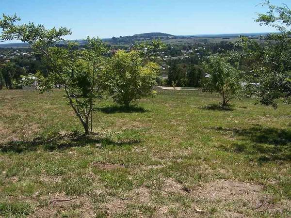 DRESS CIRCLE LOCATION WITH AMAZING VIEWS Picture 2