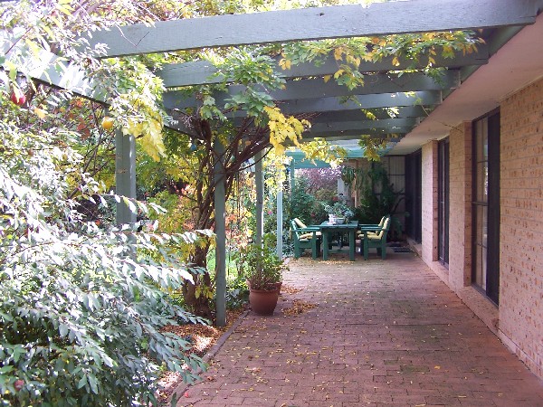 FOR HORSES & HOBBIES - ON 100 ACRES Picture 3