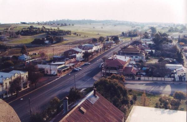 EXCELLENT REDVELOPMENT SITE Picture 1