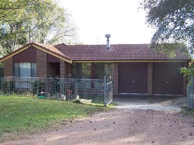 HAS LOTS TO OFFER!!! Picture HAS LOTS TO OFFER!!! Picture