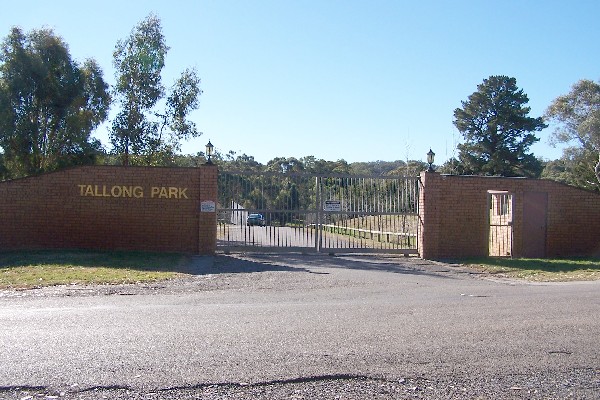 YOUR OWN PEACE OF HEAVEN ON EARTH (3.47 ACRES) Picture 3