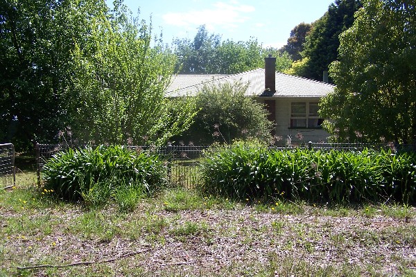 OPPORTUNITY NEVER KNOCKS TWICE Picture 1