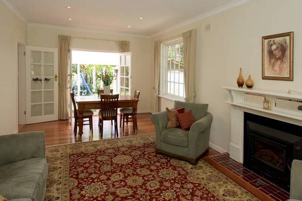 True Stirling Dress Circle Picture