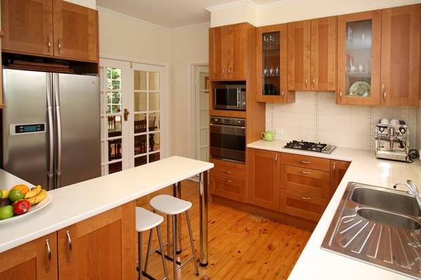 True Stirling Dress Circle Picture