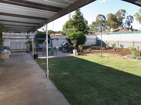 Great Three Bedroom Home in Fantastic Picture