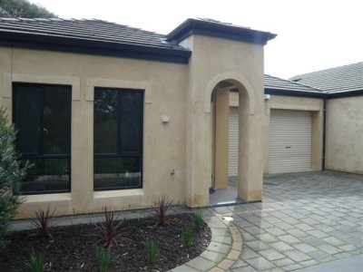 Modern 3 Bedroom Villa Picture