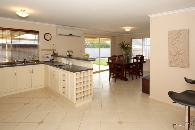 Perfect Family Home Picture 2