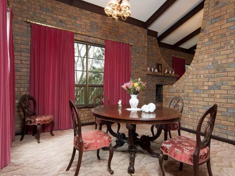 Fabulous Horse or Lifestyle Property Picture 3