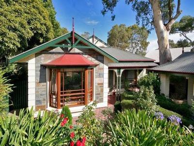 Stunning Courtyard Home-Craigburn Estate Picture Stunning Courtyard Home-Craigburn Estate Picture