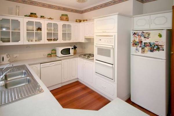 Stunning Courtyard Home-Craigburn Estate Picture 2