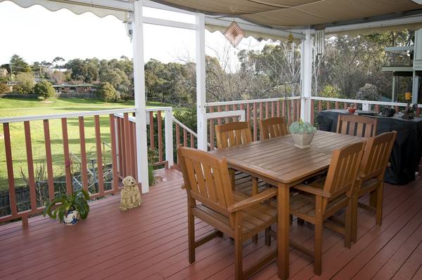 BRILLIANT PRESENTATION & LOCATION BETWEEN EASTERN GOLF COURSE AND WESTFIELD DONCASTER Picture 3