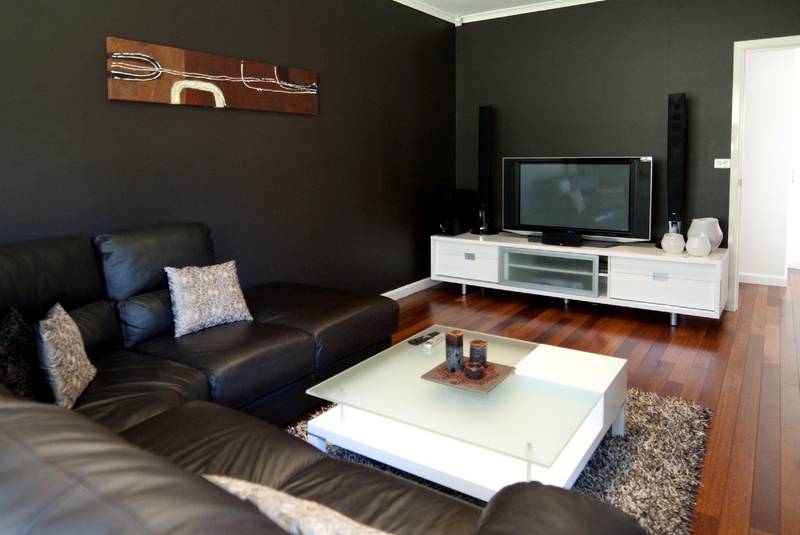 OWNER SAYS 'SELL' - INSPECT NOW Picture 2