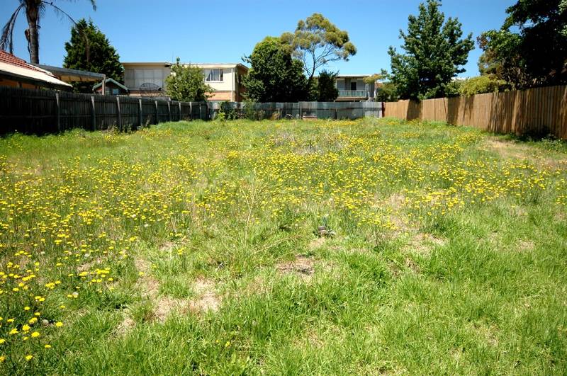 Development Land 783m2 (STCA) Picture 1