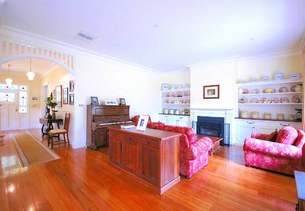 A SPECIAL 3/4 ACRE WHERE THE PEACE AND QUIET IS PRICELESS Picture 3