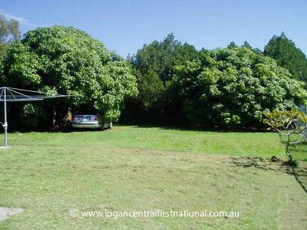 Modern Home in Good Location Picture 2