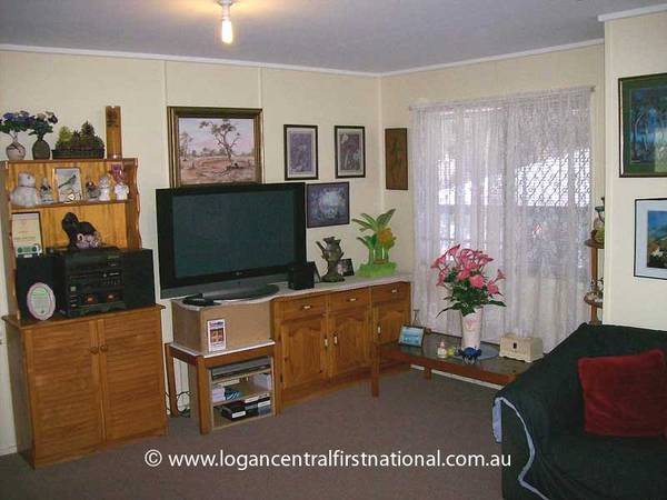 Solid Family Home Picture 3