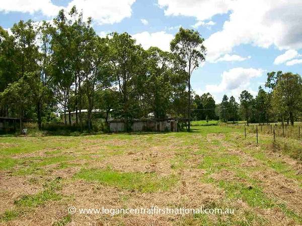 Rural Lifestyle - City Living Picture 1