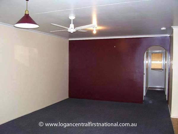You Won't Find a Cheaper 3 Bedroom Unit! Picture 2