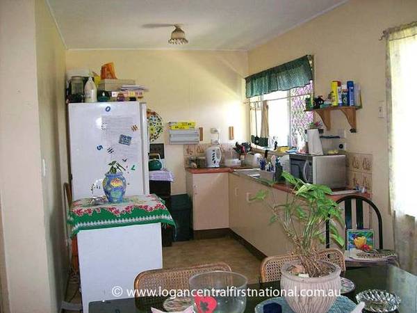 Room, Lots of Room Picture 2