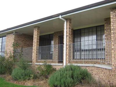 Glen Martin 3 bedroom brick home Picture Glen Martin 3 bedroom brick home Picture