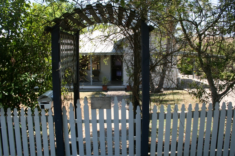 Great Location Great Potential Picture 3