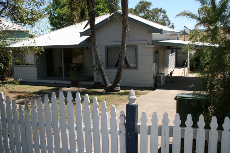 Great Location Great Potential Picture 1