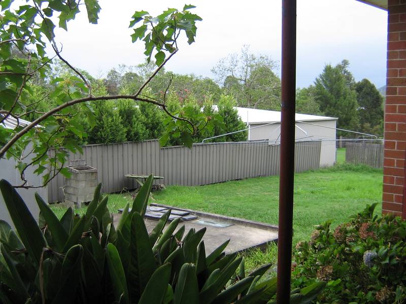 Mature quiet applicants only Picture 2