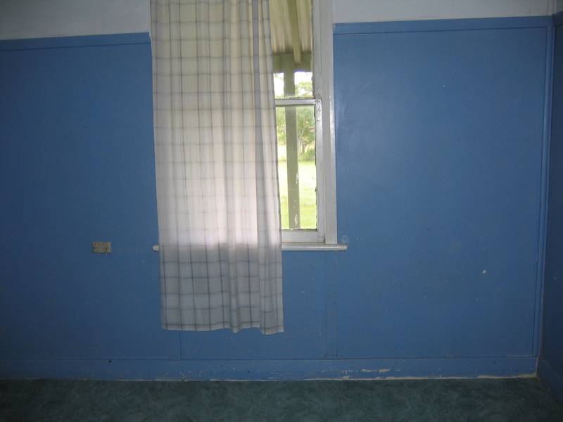 Older Style farm house Picture 2