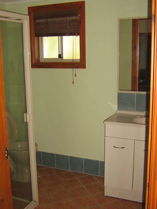 Lovely Family Home Central Dungog Picture 3