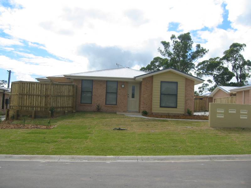 Hillview Row Picture 1