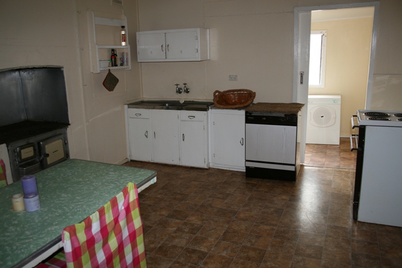 Bargain Priced Investment!!!! Picture 2