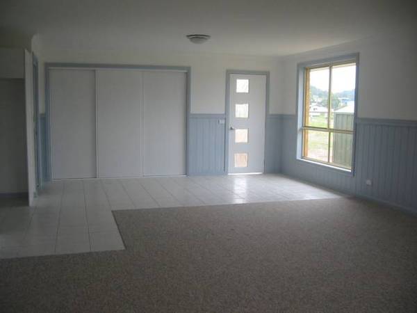 Almost new Duplex Picture 3