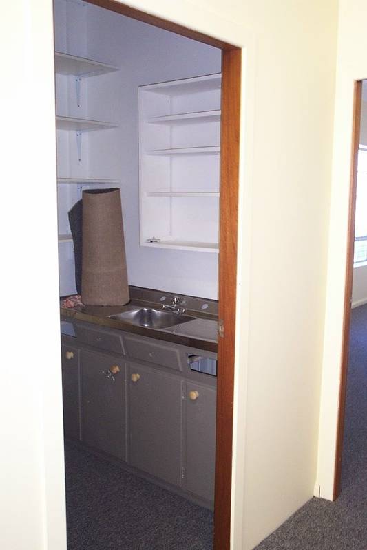Very Affordable for Two Offices! Picture 2