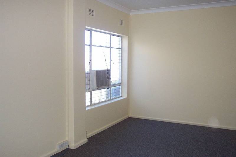 Very Affordable for Two Offices! Picture 3