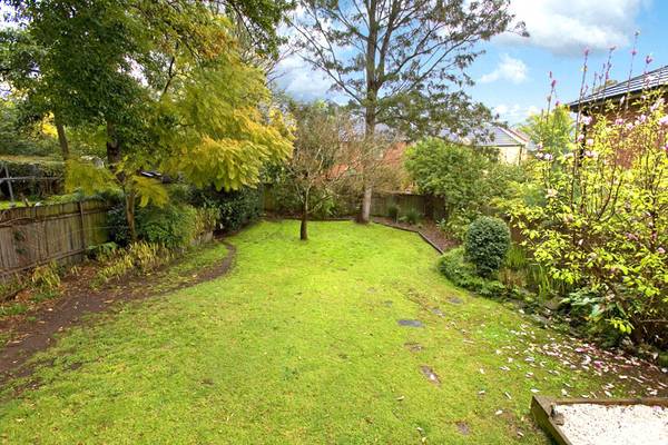 $680,000... Vendors Moving Interstate! Picture 3