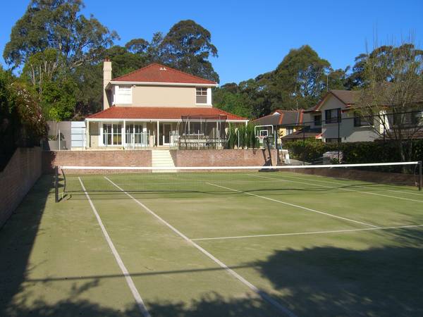 The Ultimate Family Entertainer! Picture 1