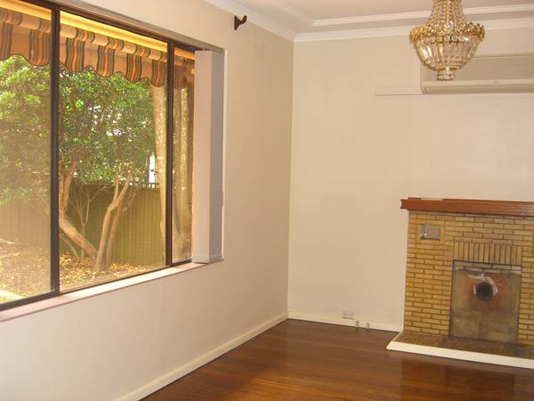 Superb Location! Picture Superb Location! Picture