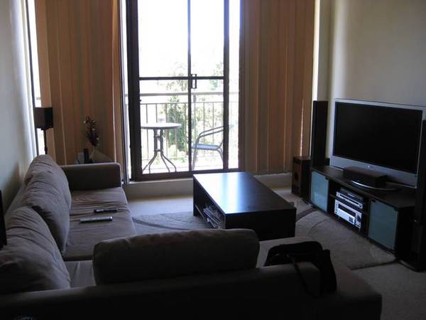 5th Floor Apartment With District Views! Picture