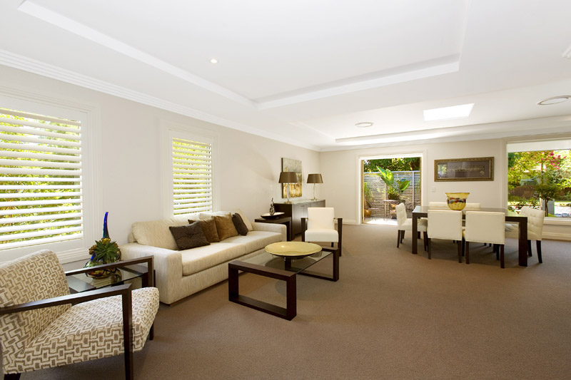 Amazing Lifestyle...
Exquisitely Presented! Picture 2