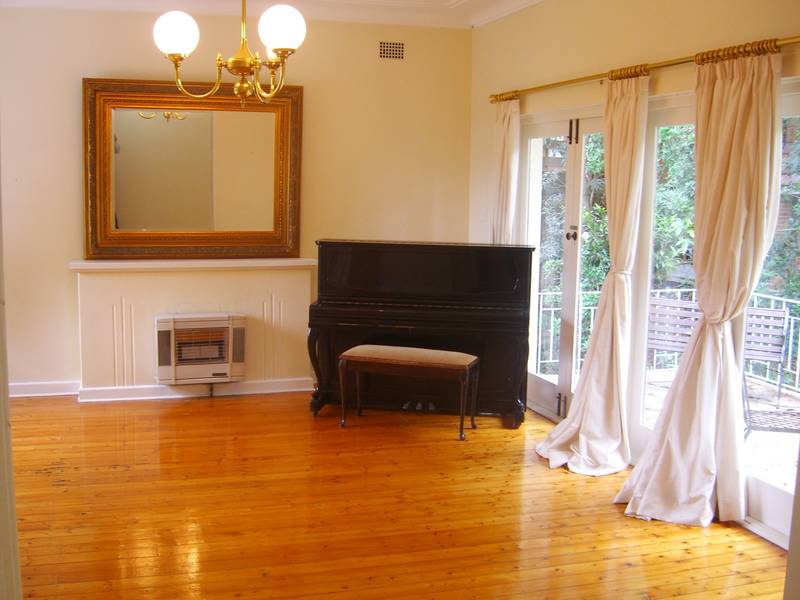 Well Presented Family Home In Quiet Location! Picture 2