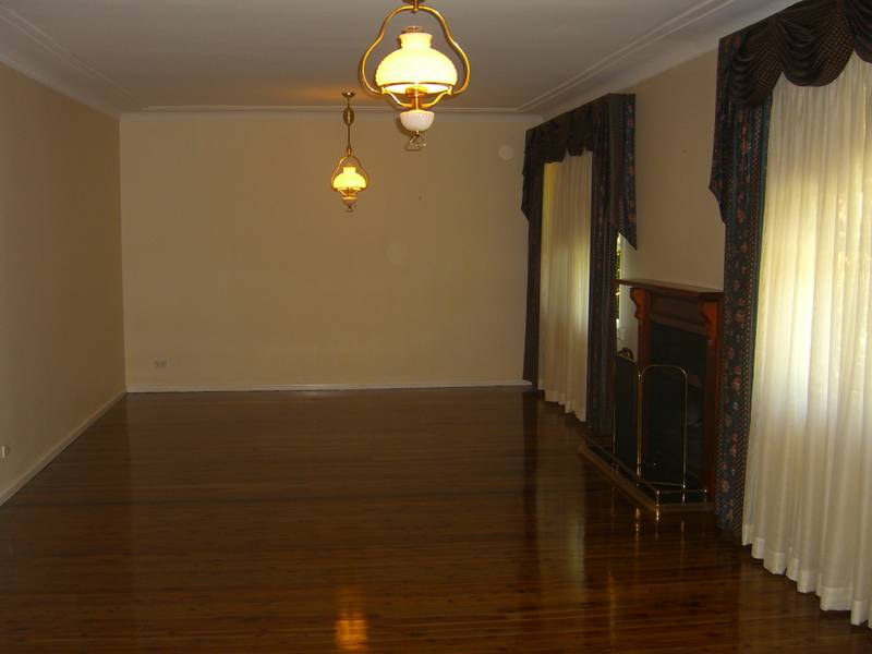 Quality Family Home Close To All Amenities! Picture