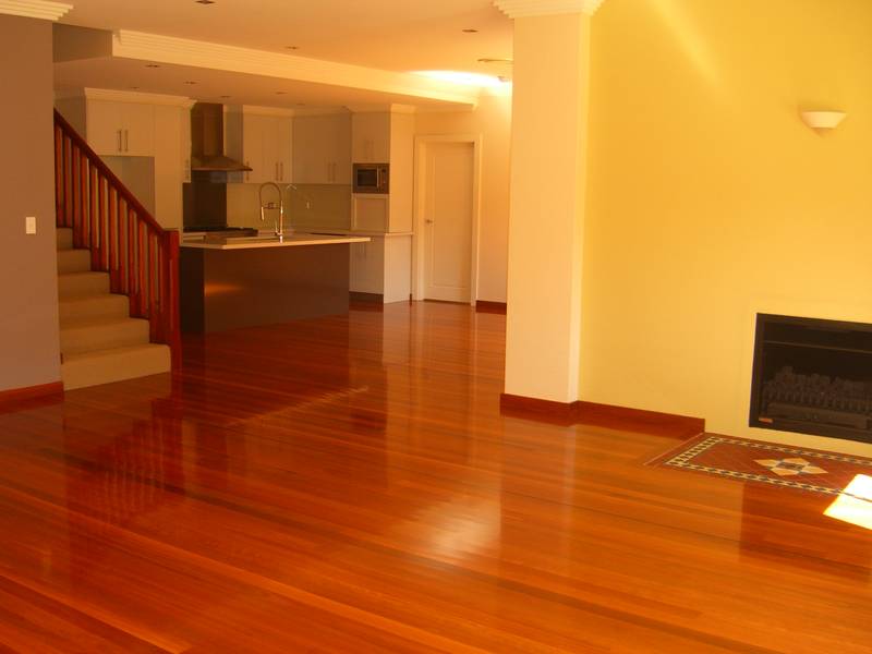 Beautiful Brand New Home! Picture 2