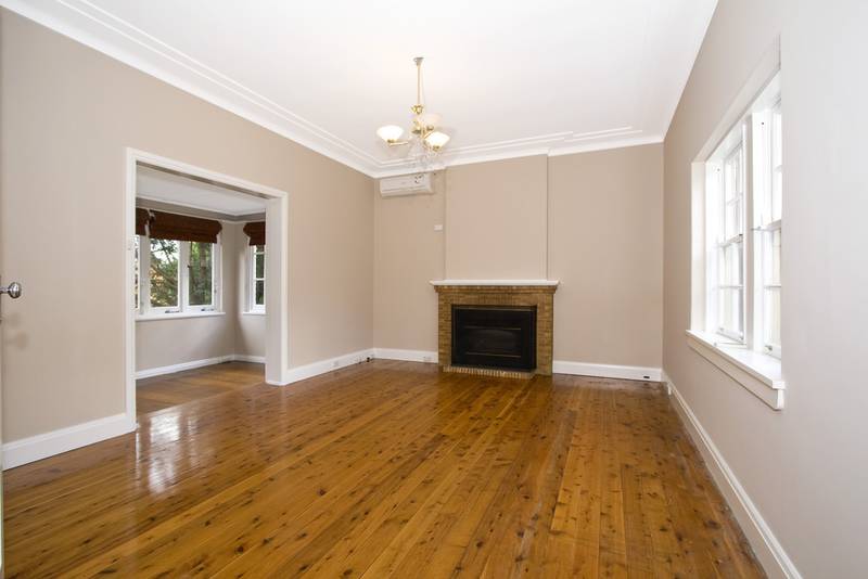 Bowral in Lindfield - Huge Park Like Grounds! Picture 3