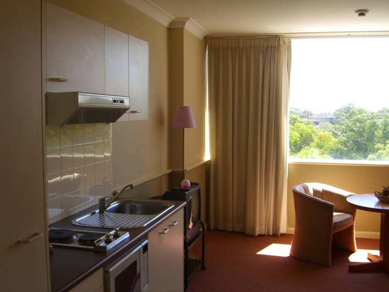 Fully Furnished Studio Apartment at an Affordable Price! Picture 3