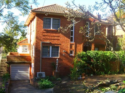 Spacious Traditional Home - Eastside Walk To Rail & Killara High! Picture