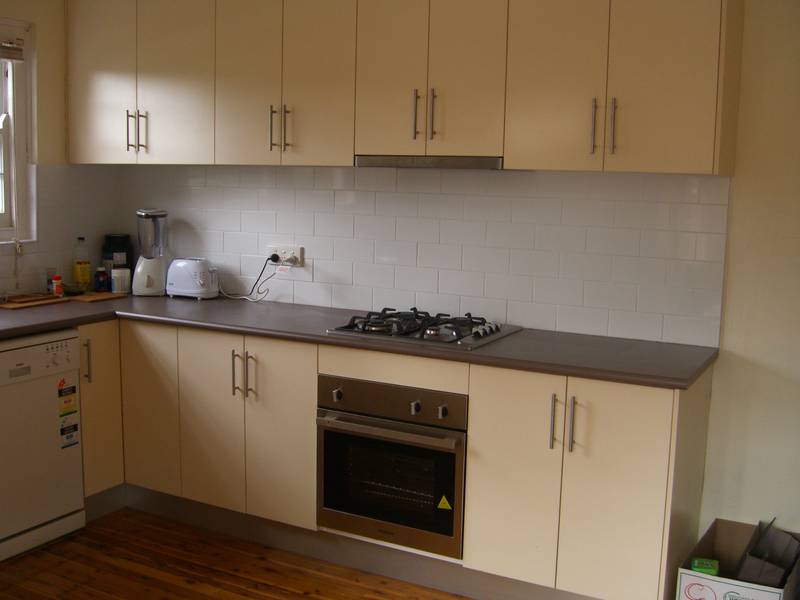 Spacious Traditional Home - Eastside Walk To Rail & Killara High! Picture 3