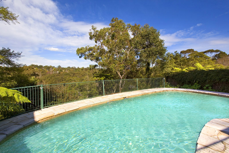 AFFORDABLE LIVING IN A PRIME LOCATION Picture 2