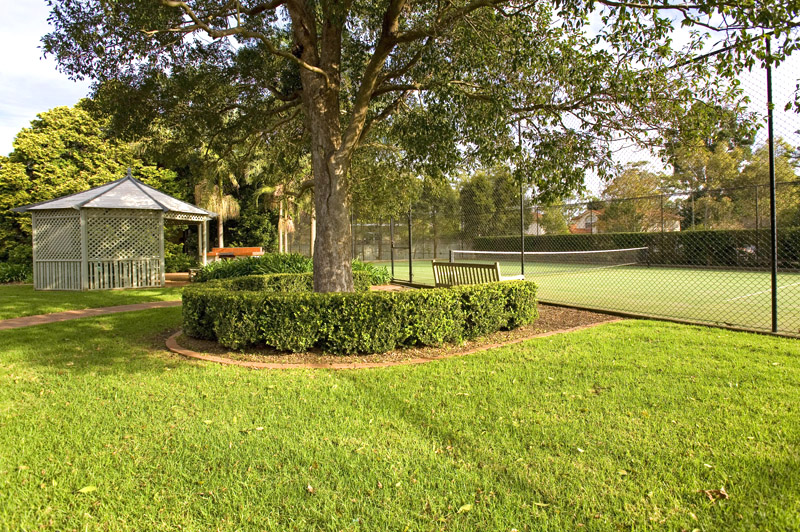 Tennis Court & Pool... Prestigious Lifestyle! Resort Living! Picture 3