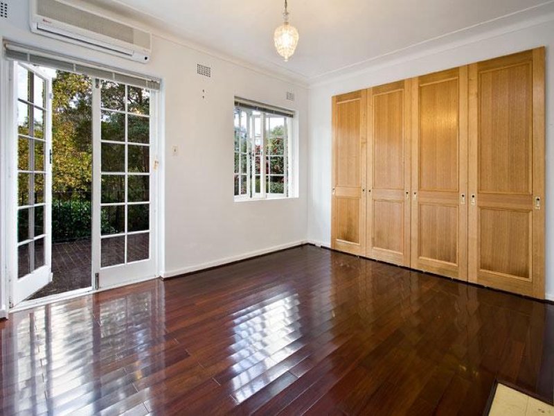 Situated Perfectly! Picture 3